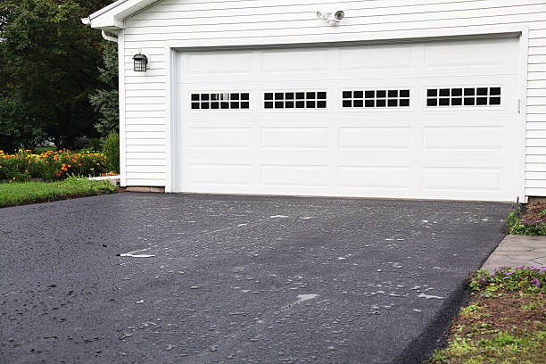 Best Driveway Maintenance Services in Momence, IL